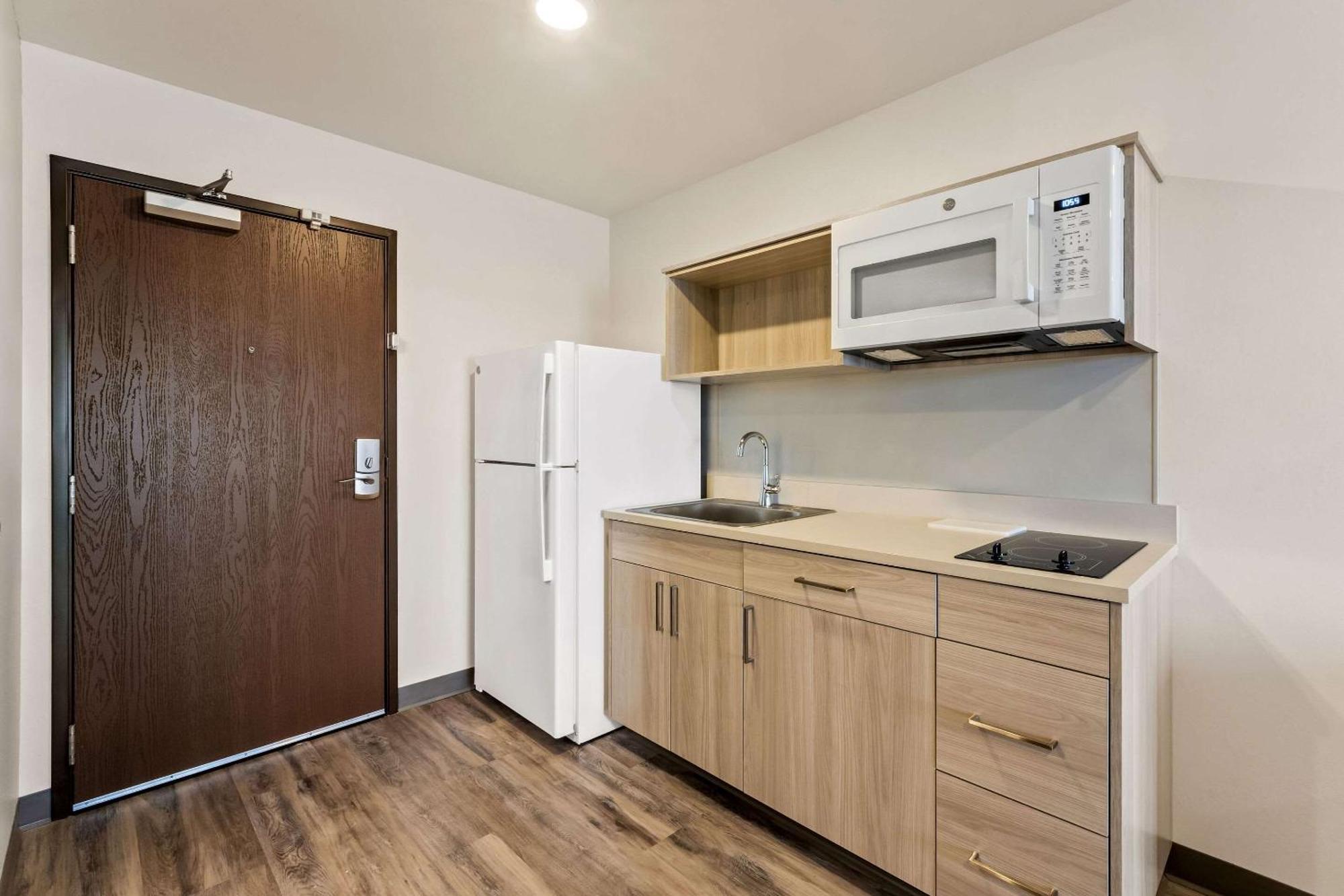 Woodspring Suites Easton Nazareth Exteriör bild