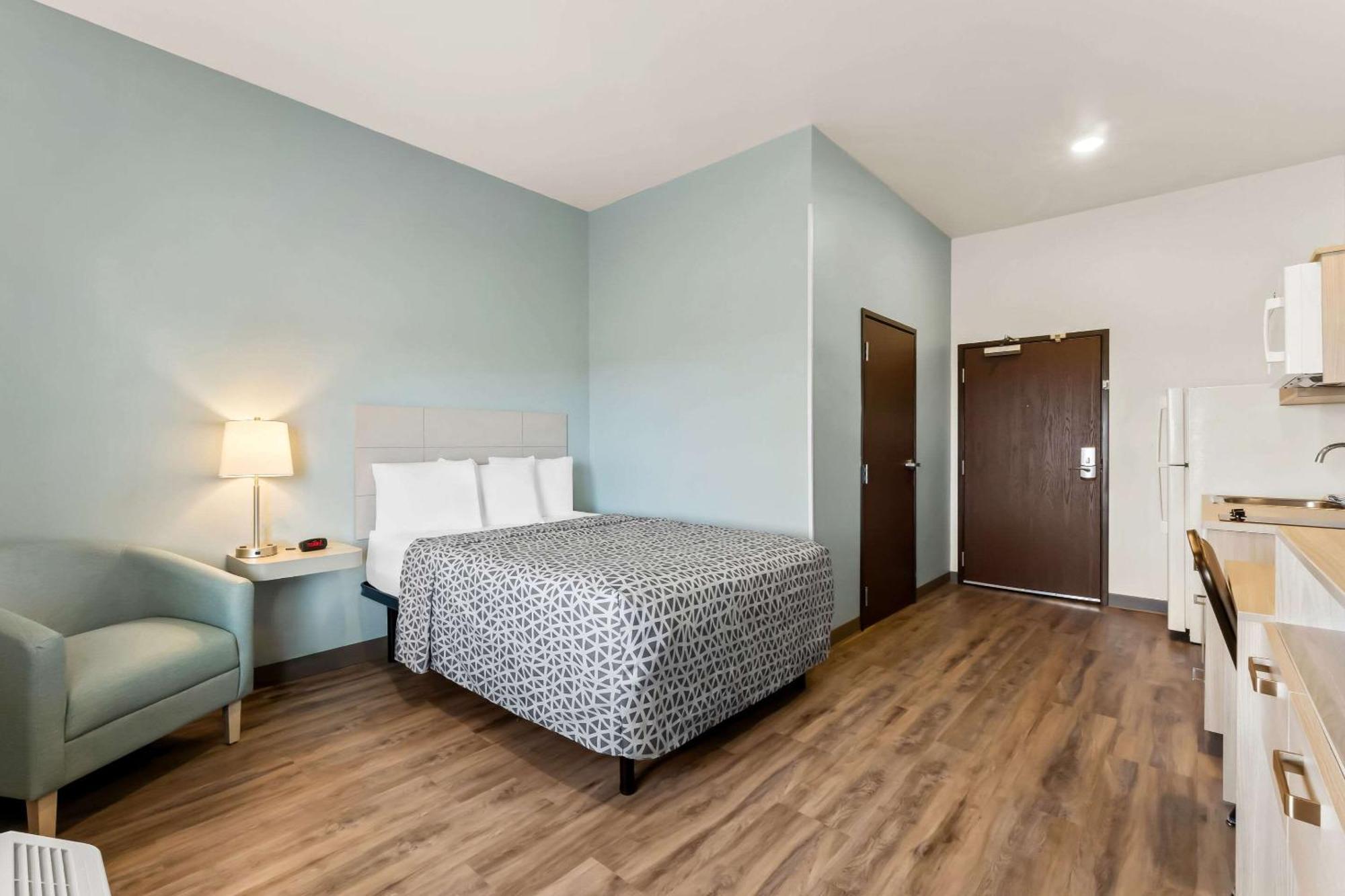 Woodspring Suites Easton Nazareth Exteriör bild